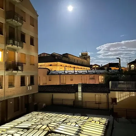 بيت ضيافة La Galleria 3*